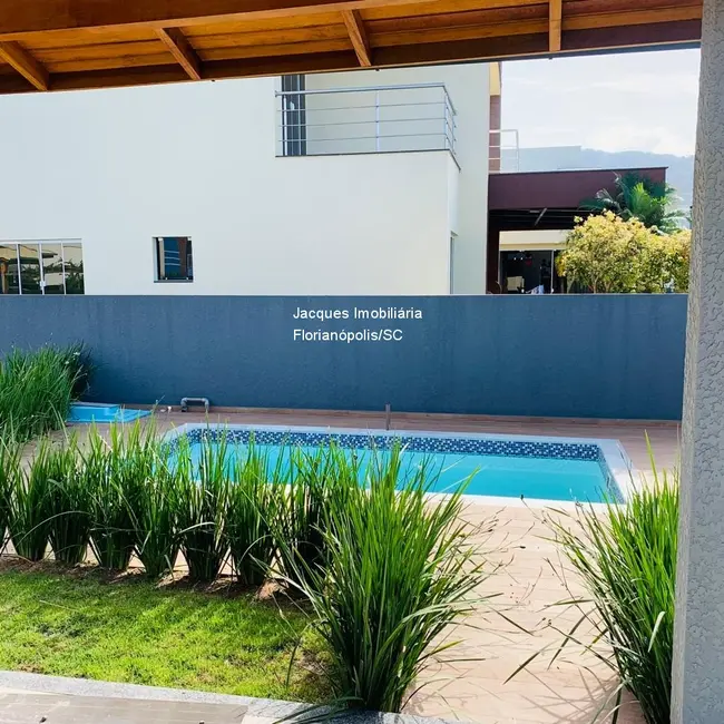 Foto 9 de Casa de Condomínio com 3 quartos à venda, 450m2 em São João do Rio Vermelho, Florianopolis - SC