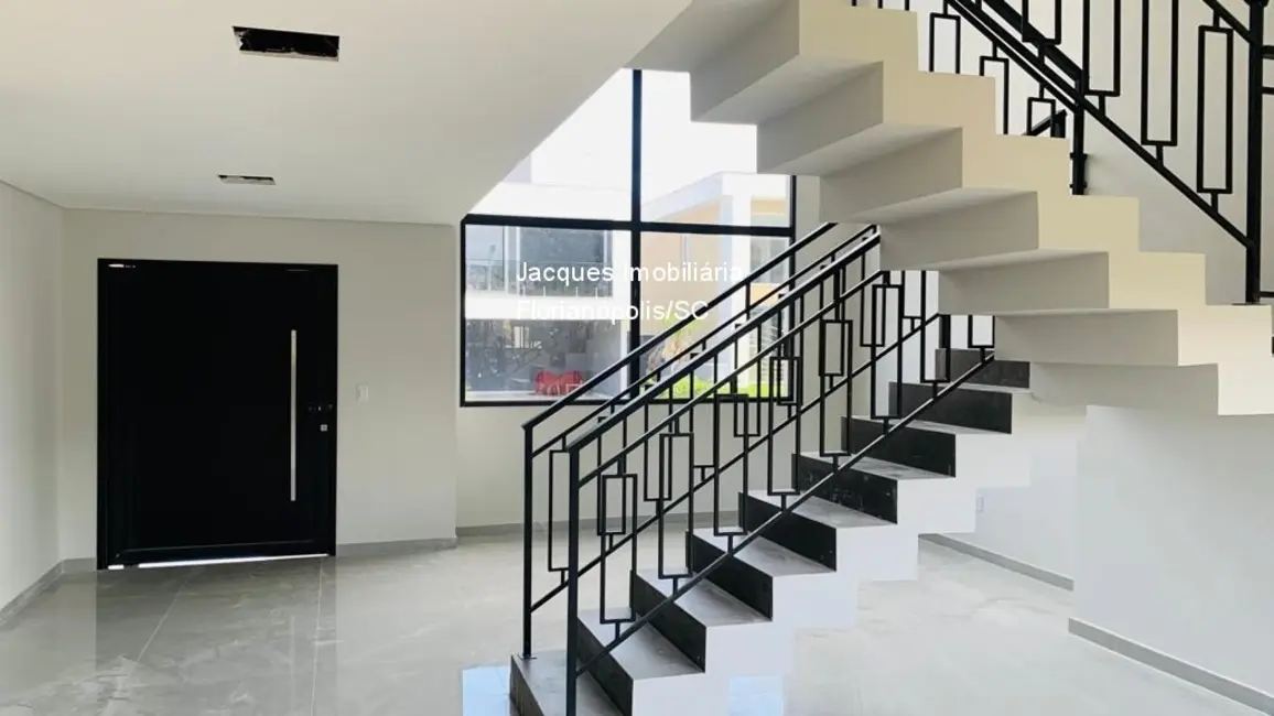 Foto 5 de Casa de Condomínio com 3 quartos à venda, 450m2 em São João do Rio Vermelho, Florianopolis - SC