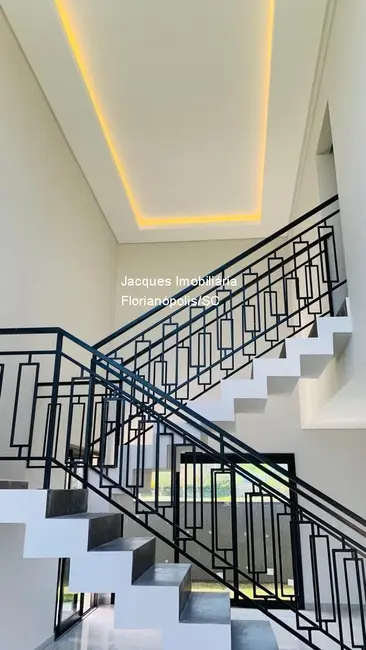 Foto 4 de Casa de Condomínio com 3 quartos à venda, 450m2 em São João do Rio Vermelho, Florianopolis - SC