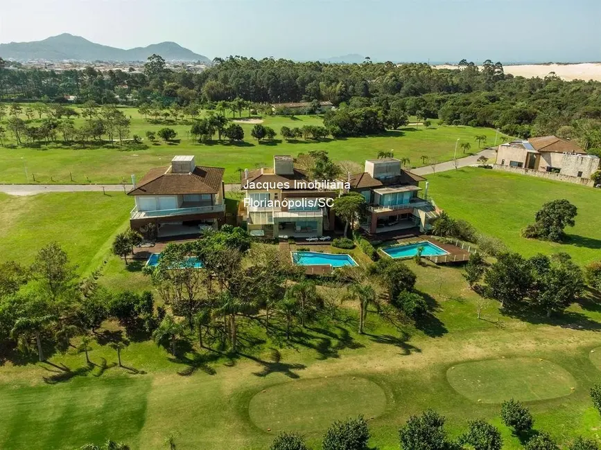 Foto 1 de Terreno / Lote à venda, 810m2 em Ingleses do Rio Vermelho, Florianopolis - SC