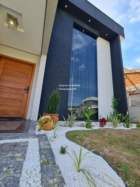 Foto 3 de Casa de Condomínio com 4 quartos à venda, 295m2 em São João do Rio Vermelho, Florianopolis - SC