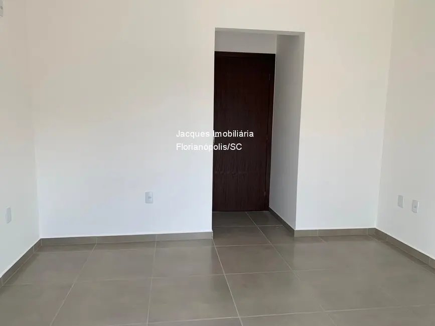 Foto 6 de Casa com 3 quartos à venda, 111m2 em São João do Rio Vermelho, Florianopolis - SC