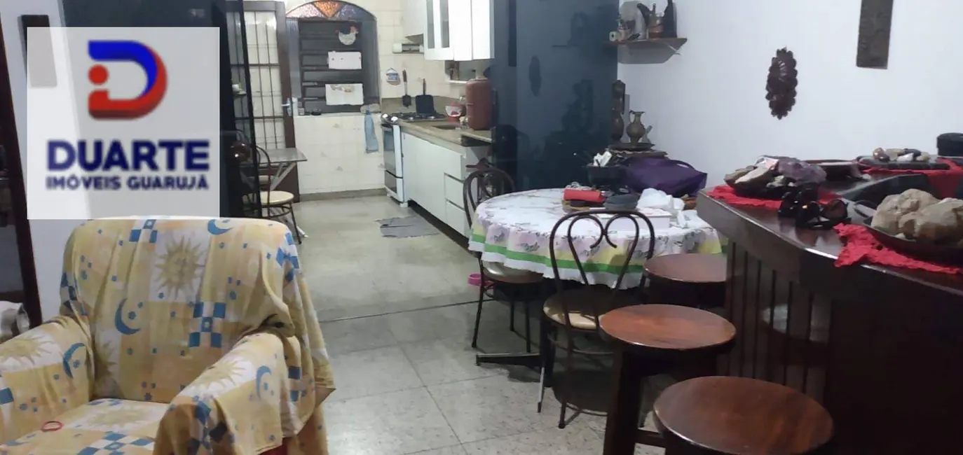 Foto 1 de Sobrado com 3 quartos à venda, 176m2 em Vila Santa Rosa, Guaruja - SP