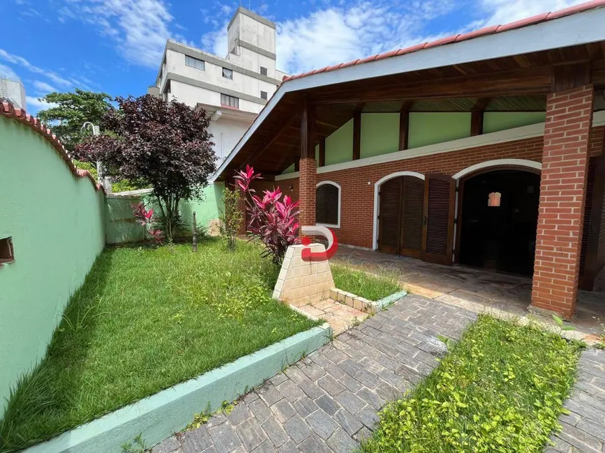 Foto 1 de Casa com 4 quartos à venda e para alugar, 360m2 em Jardim Las Palmas, Guaruja - SP