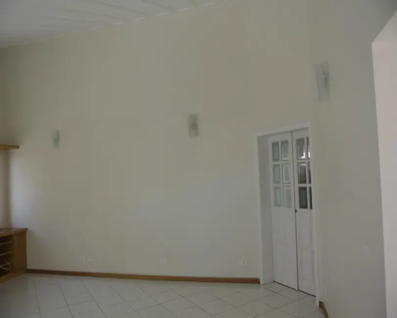 Casa de Condomínio com 3 quartos para alugar, 450m2 em Loteamento Alphaville Campinas, Campinas - SP - imagem 8 Foto 8 de Casa de Condomínio com 3 quartos para alugar, 450m2 em Loteamento Alphaville Campinas, Campinas - SP