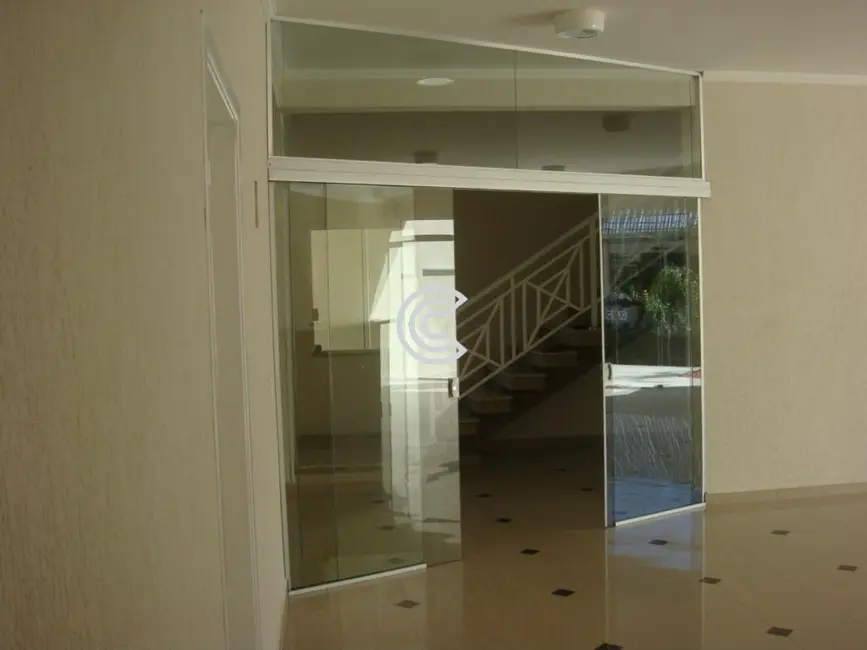 Sala Comercial para alugar, 70m2 em Centro, Vinhedo - SP - imagem 3 Foto 3 de Sala Comercial para alugar, 70m2 em Centro, Vinhedo - SP