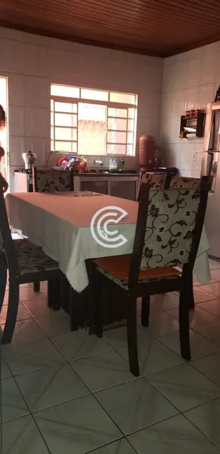 Casa com 3 quartos à venda, 250m2 em Jardim Rossin, Campinas - SP - imagem 3 Foto 3 de Casa com 3 quartos à venda, 250m2 em Jardim Rossin, Campinas - SP