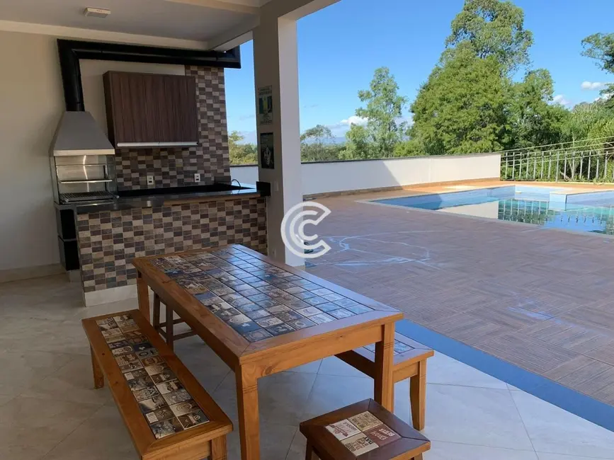 Casa de Condomínio com 4 quartos para alugar, 550m2 em Chácaras Silvania, Valinhos - SP - imagem 8 Foto 8 de Casa de Condomínio com 4 quartos para alugar, 550m2 em Chácaras Silvania, Valinhos - SP