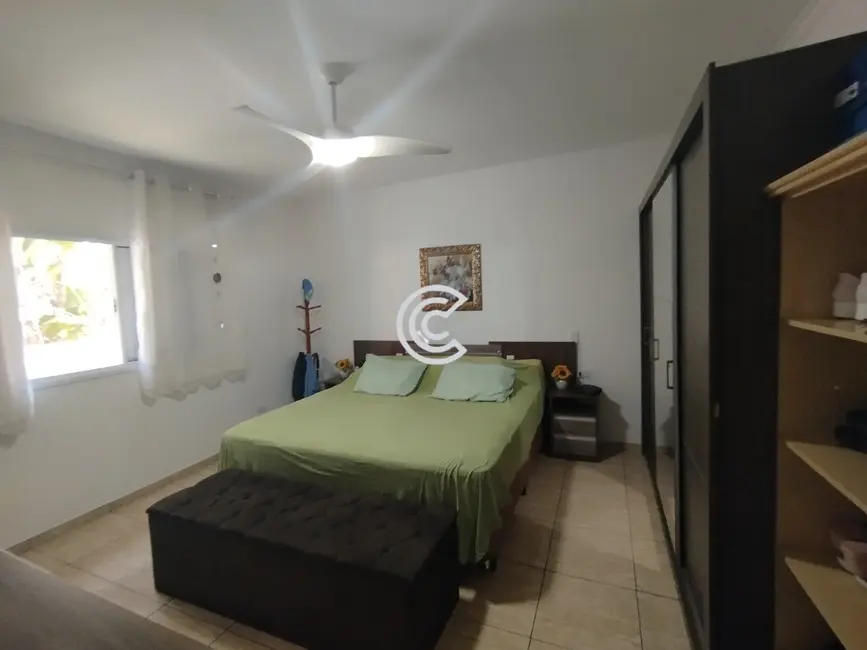 Chácara com 4 quartos à venda, 391m2 em Valinhos - SP - imagem 8 Foto 8 de Chácara com 4 quartos à venda, 391m2 em Valinhos - SP