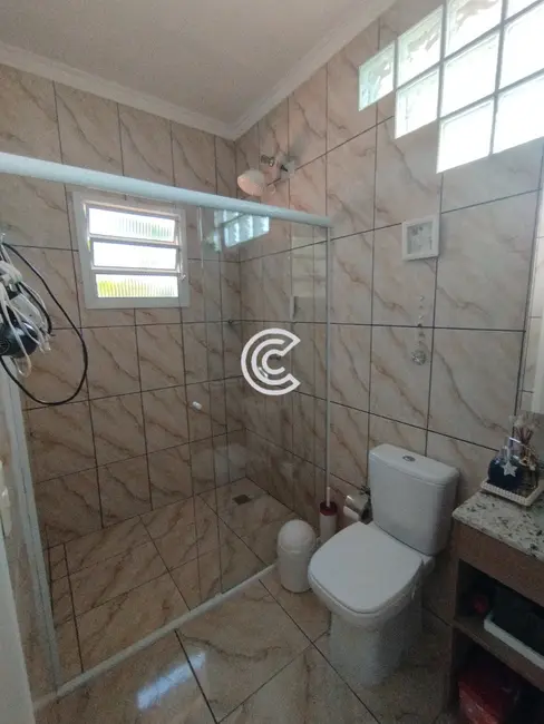 Chácara com 4 quartos à venda, 391m2 em Valinhos - SP - imagem 3 Foto 3 de Chácara com 4 quartos à venda, 391m2 em Valinhos - SP