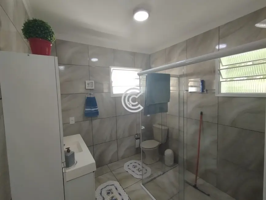 Chácara com 4 quartos à venda, 391m2 em Valinhos - SP - imagem 9 Foto 9 de Chácara com 4 quartos à venda, 391m2 em Valinhos - SP