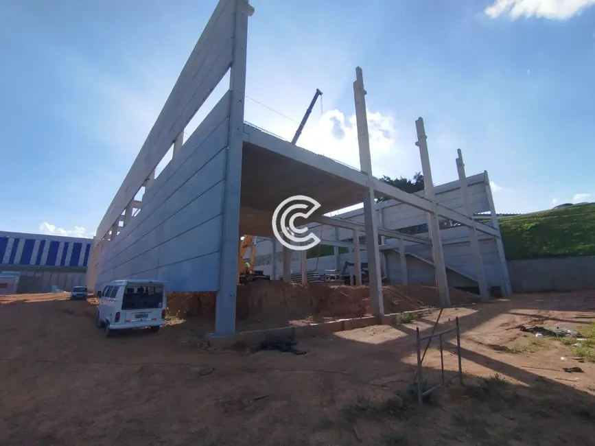 Armazém / Galpão para alugar, 2550m2 em Macuco, Valinhos - SP - imagem 2 Foto 2 de Armazém / Galpão para alugar, 2550m2 em Macuco, Valinhos - SP