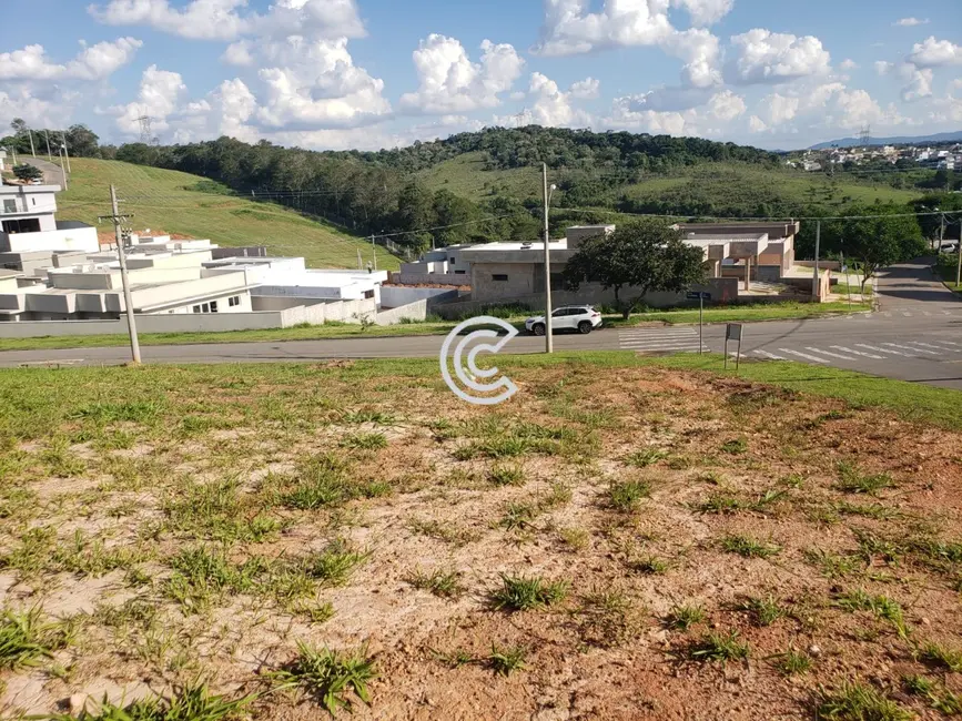 Foto 1 de Terreno / Lote à venda, 554m2 em Louveira - SP