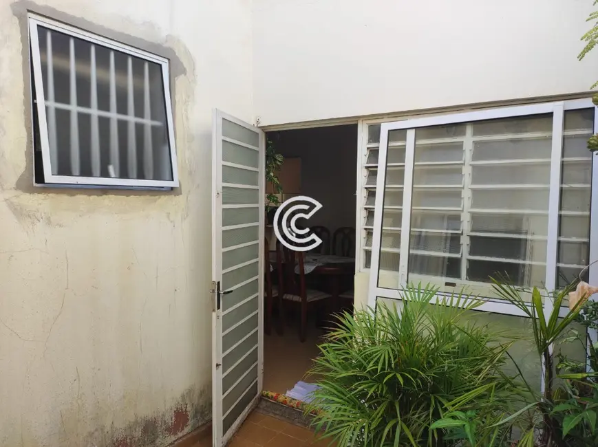 Foto 2 de Casa com 4 quartos à venda, 200m2 em Parque Itália, Campinas - SP