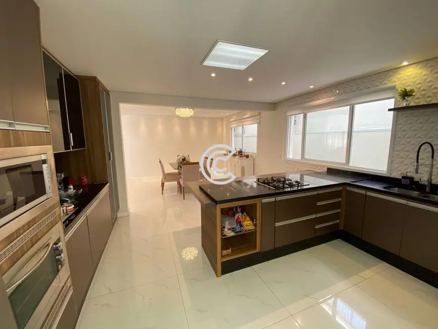 Foto 9 de Casa com 4 quartos à venda, 360m2 em Swiss Park, Campinas - SP