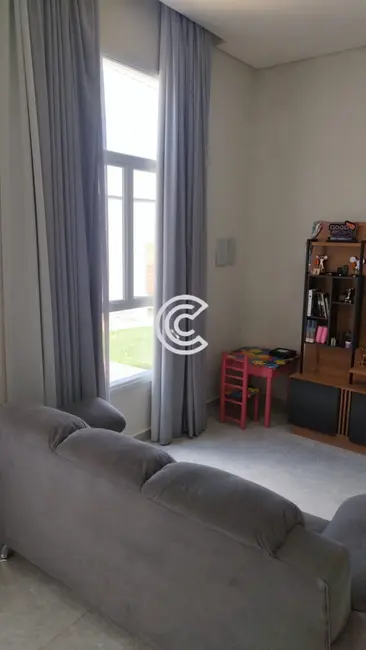 Casa com 2 quartos à venda, 250m2 em Jardim Novo Cambuí, Hortolandia - SP - imagem 3 Foto 3 de Casa com 2 quartos à venda, 250m2 em Jardim Novo Cambuí, Hortolandia - SP