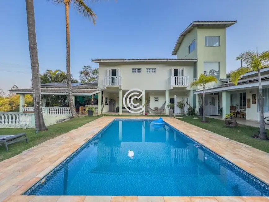 Chácara com 5 quartos à venda, 635m2 em Valinhos - SP - imagem 3 Foto 3 de Chácara com 5 quartos à venda, 635m2 em Valinhos - SP