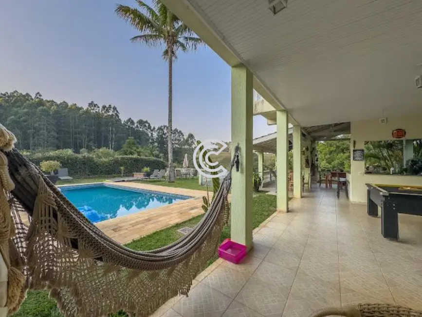 Chácara com 5 quartos à venda, 635m2 em Valinhos - SP - imagem 7 Foto 7 de Chácara com 5 quartos à venda, 635m2 em Valinhos - SP