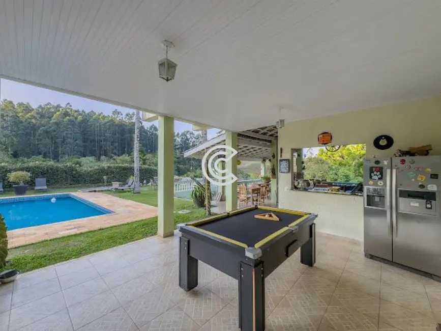 Chácara com 5 quartos à venda, 635m2 em Valinhos - SP - imagem 5 Foto 5 de Chácara com 5 quartos à venda, 635m2 em Valinhos - SP