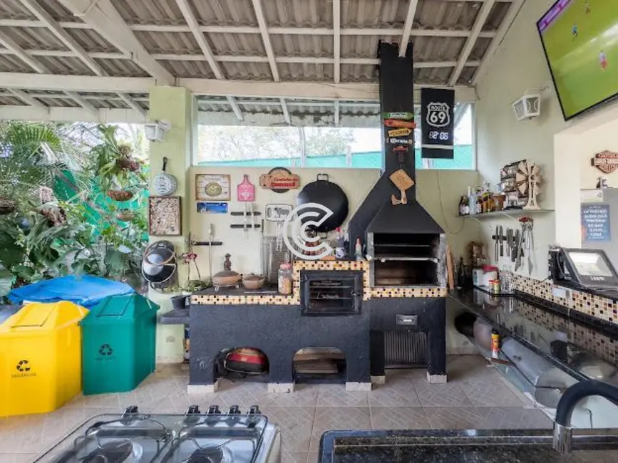 Chácara com 5 quartos à venda, 635m2 em Valinhos - SP - imagem 6 Foto 6 de Chácara com 5 quartos à venda, 635m2 em Valinhos - SP