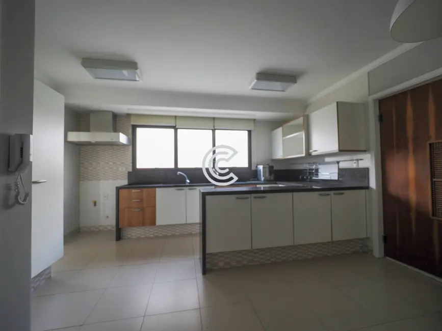 Apartamento com 4 quartos à venda, 226m2 em Cambuí, Campinas - SP - imagem 4 Foto 4 de Apartamento com 4 quartos à venda, 226m2 em Cambuí, Campinas - SP