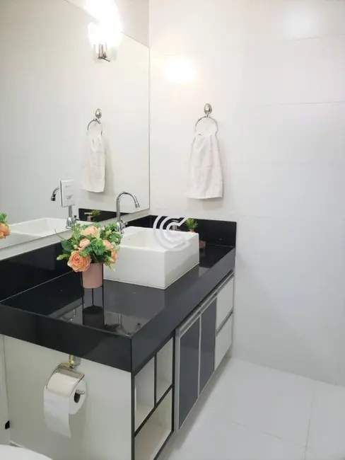 Apartamento com 3 quartos à venda, 108m2 em Centro, Valinhos - SP - imagem 5 Foto 5 de Apartamento com 3 quartos à venda, 108m2 em Centro, Valinhos - SP