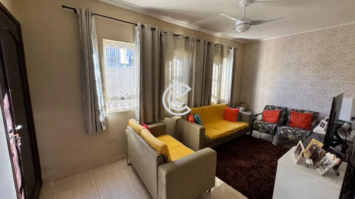 Casa com 5 quartos à venda, 260m2 em Jardim Santana, Campinas - SP - imagem 4 Foto 4 de Casa com 5 quartos à venda, 260m2 em Jardim Santana, Campinas - SP