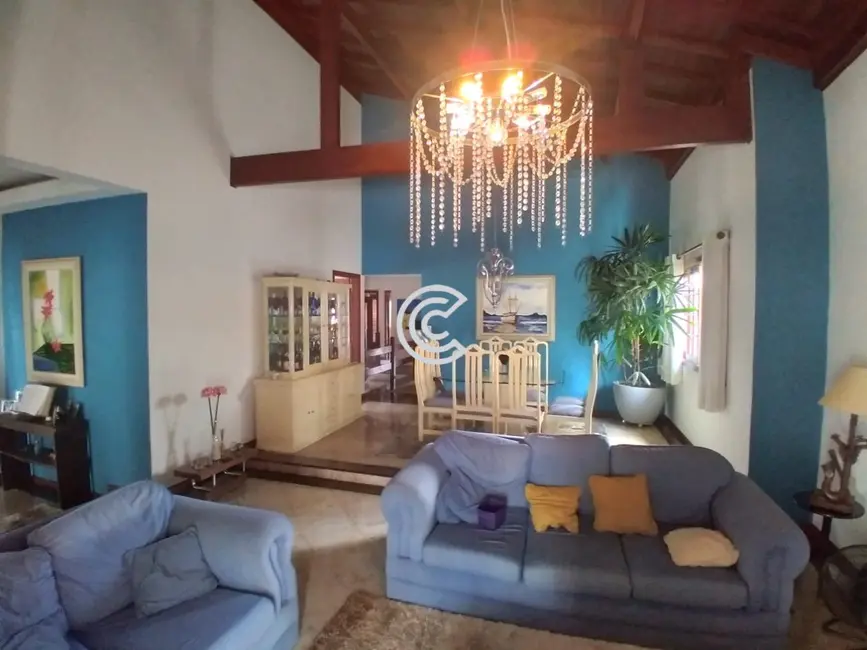 Casa com 3 quartos à venda, 295m2 em Jardim Europa, Valinhos - SP - imagem 3 Foto 3 de Casa com 3 quartos à venda, 295m2 em Jardim Europa, Valinhos - SP