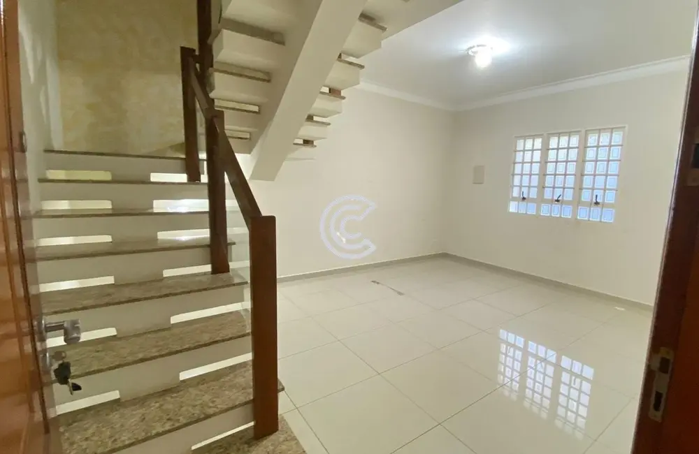 Casa com 3 quartos à venda, 230m2 em Loteamento Parque São Martinho, Campinas - SP - imagem 4 Foto 4 de Casa com 3 quartos à venda, 230m2 em Loteamento Parque São Martinho, Campinas - SP