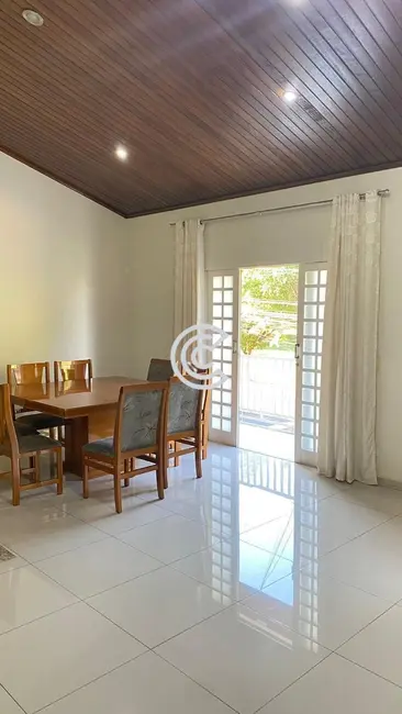 Casa com 3 quartos à venda, 230m2 em Loteamento Parque São Martinho, Campinas - SP - imagem 6 Foto 6 de Casa com 3 quartos à venda, 230m2 em Loteamento Parque São Martinho, Campinas - SP