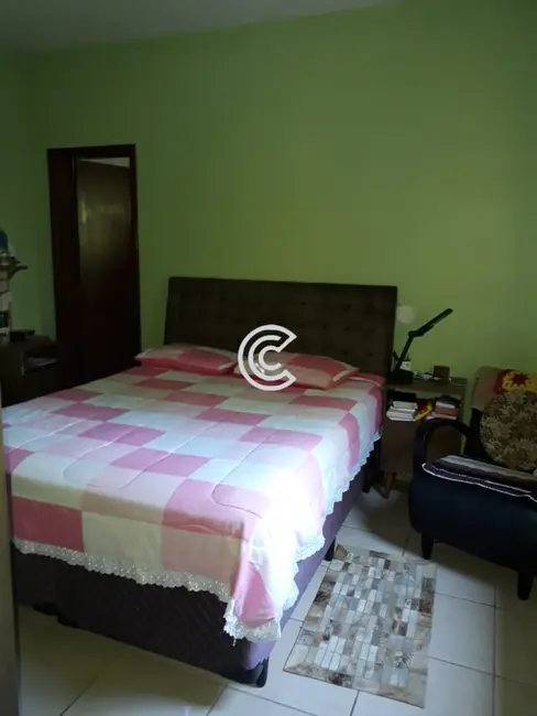 Chácara com 3 quartos à venda, 330m2 em Louveira - SP - imagem 8 Foto 8 de Chácara com 3 quartos à venda, 330m2 em Louveira - SP