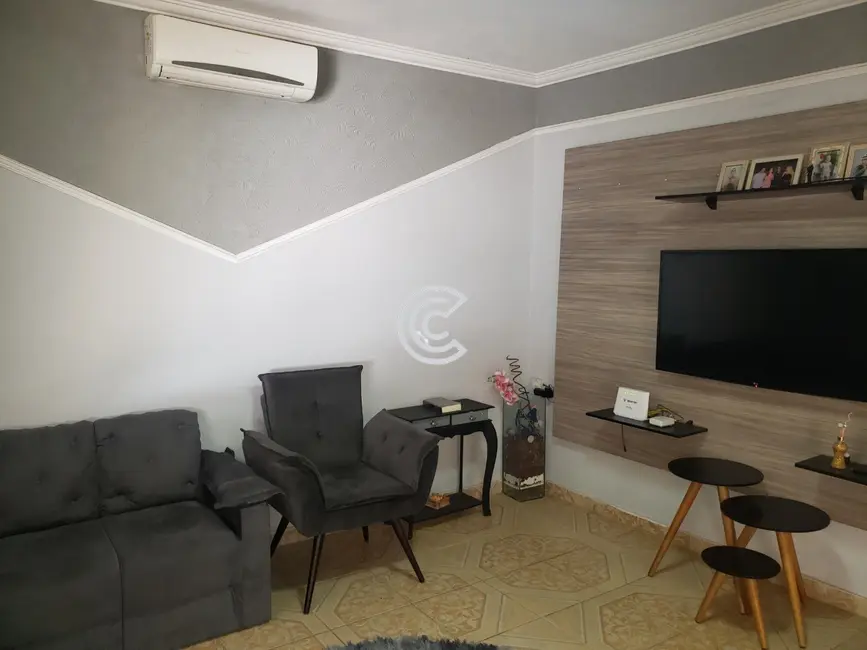 Casa com 2 quartos à venda, 80m2 em Jardim Rossin, Campinas - SP - imagem 4 Foto 4 de Casa com 2 quartos à venda, 80m2 em Jardim Rossin, Campinas - SP