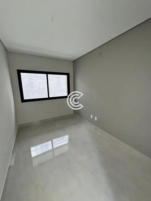 Foto 4 de Casa com 3 quartos à venda, 450m2 em Louveira - SP