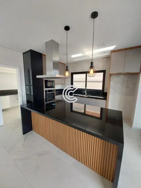 Casa de Condomínio com 5 quartos à venda, 354m2 em Chácaras Alpina, Valinhos - SP - imagem 5 Foto 5 de Casa de Condomínio com 5 quartos à venda, 354m2 em Chácaras Alpina, Valinhos - SP