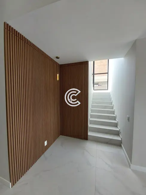 Casa de Condomínio com 5 quartos à venda, 354m2 em Chácaras Alpina, Valinhos - SP - imagem 9 Foto 9 de Casa de Condomínio com 5 quartos à venda, 354m2 em Chácaras Alpina, Valinhos - SP