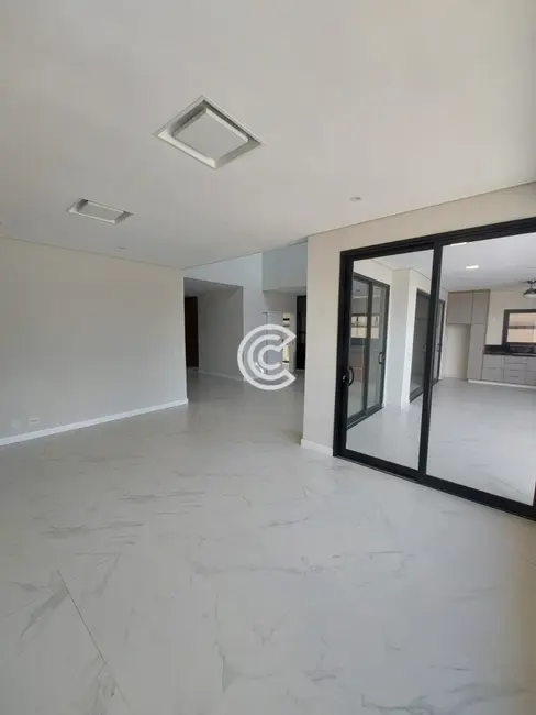 Casa de Condomínio com 5 quartos à venda, 354m2 em Chácaras Alpina, Valinhos - SP - imagem 8 Foto 8 de Casa de Condomínio com 5 quartos à venda, 354m2 em Chácaras Alpina, Valinhos - SP
