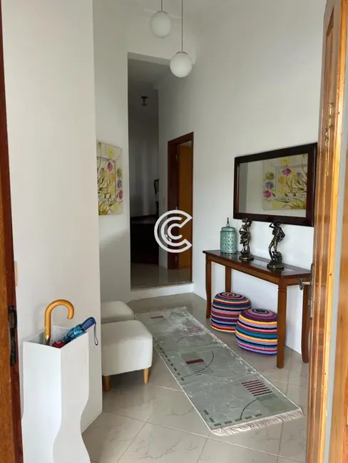 Casa de Condomínio com 4 quartos à venda, 251m2 em Capuava, Valinhos - SP - imagem 3 Foto 3 de Casa de Condomínio com 4 quartos à venda, 251m2 em Capuava, Valinhos - SP