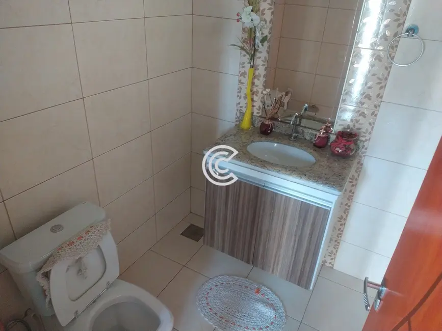 Casa com 3 quartos à venda, 251m2 em Jardim Pinheiros, Valinhos - SP - imagem 5 Foto 5 de Casa com 3 quartos à venda, 251m2 em Jardim Pinheiros, Valinhos - SP