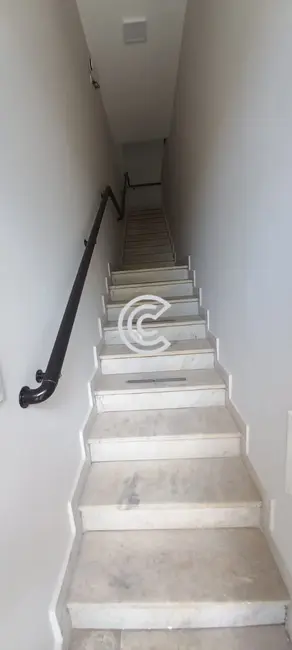 Sala Comercial para alugar, 250m2 em Centro, Valinhos - SP - imagem 3 Foto 3 de Sala Comercial para alugar, 250m2 em Centro, Valinhos - SP