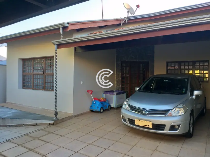 Casa de Condomínio com 3 quartos à venda, 150m2 em Vila Pagano, Valinhos - SP - imagem 3 Foto 3 de Casa de Condomínio com 3 quartos à venda, 150m2 em Vila Pagano, Valinhos - SP