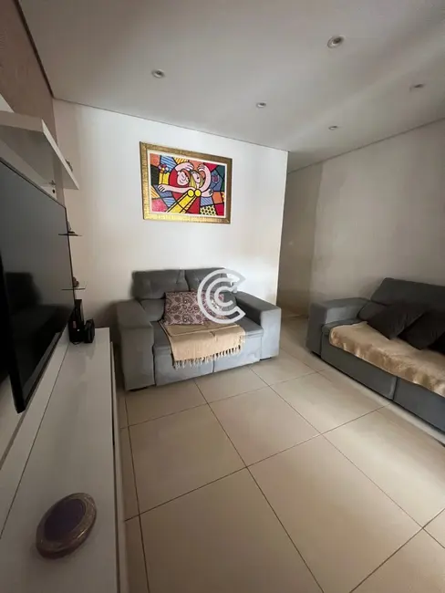 Casa com 3 quartos à venda, 115m2 em Capela, Vinhedo - SP - imagem 3 Foto 3 de Casa com 3 quartos à venda, 115m2 em Capela, Vinhedo - SP