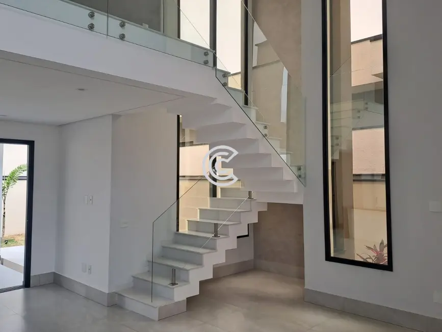 Foto 4 de Casa de Condomínio com 3 quartos à venda, 241m2 em Valinhos - SP