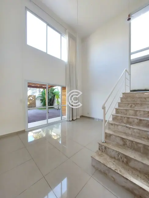 Casa de Condomínio com 2 quartos à venda, 220m2 em Loteamento Residencial Santa Gertrudes, Valinhos - SP - imagem 7 Foto 7 de Casa de Condomínio com 2 quartos à venda, 220m2 em Loteamento Residencial Santa Gertrudes, Valinhos - SP