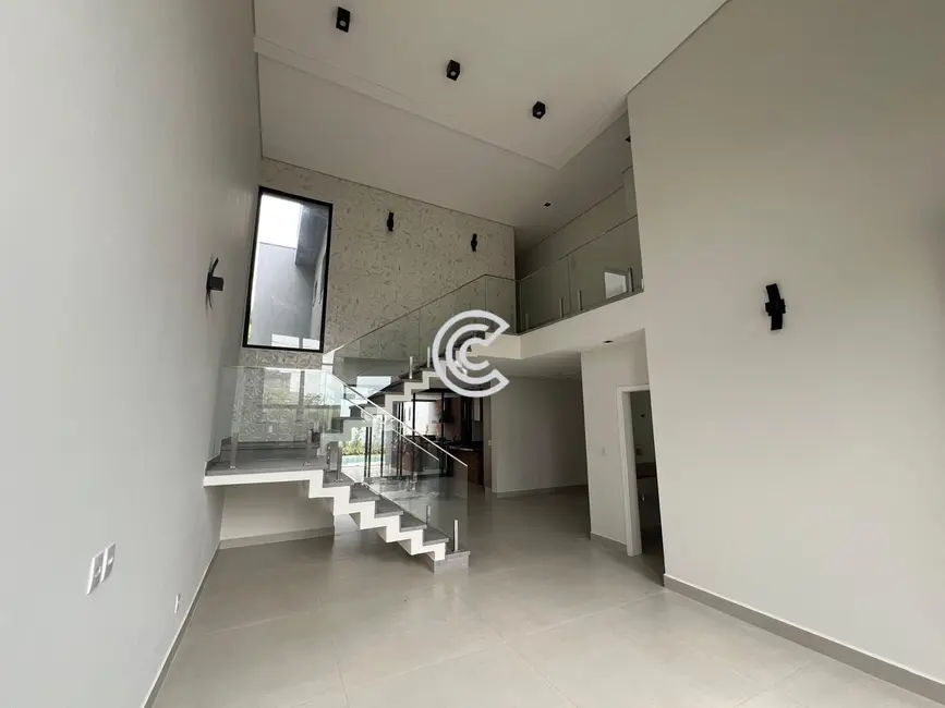 Foto 2 de Casa de Condomínio com 4 quartos à venda, 300m2 em Swiss Park, Campinas - SP