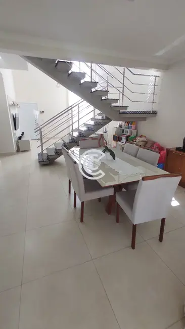 Casa de Condomínio com 3 quartos à venda, 200m2 em Valinhos - SP - imagem 7 Foto 7 de Casa de Condomínio com 3 quartos à venda, 200m2 em Valinhos - SP