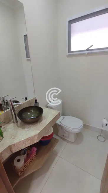 Casa de Condomínio com 3 quartos à venda, 200m2 em Valinhos - SP - imagem 8 Foto 8 de Casa de Condomínio com 3 quartos à venda, 200m2 em Valinhos - SP