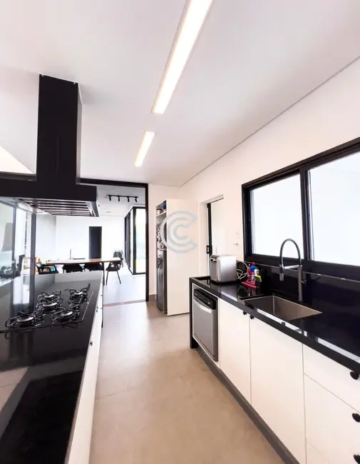 Foto 4 de Casa com 3 quartos à venda, 229m2 em Swiss Park, Campinas - SP