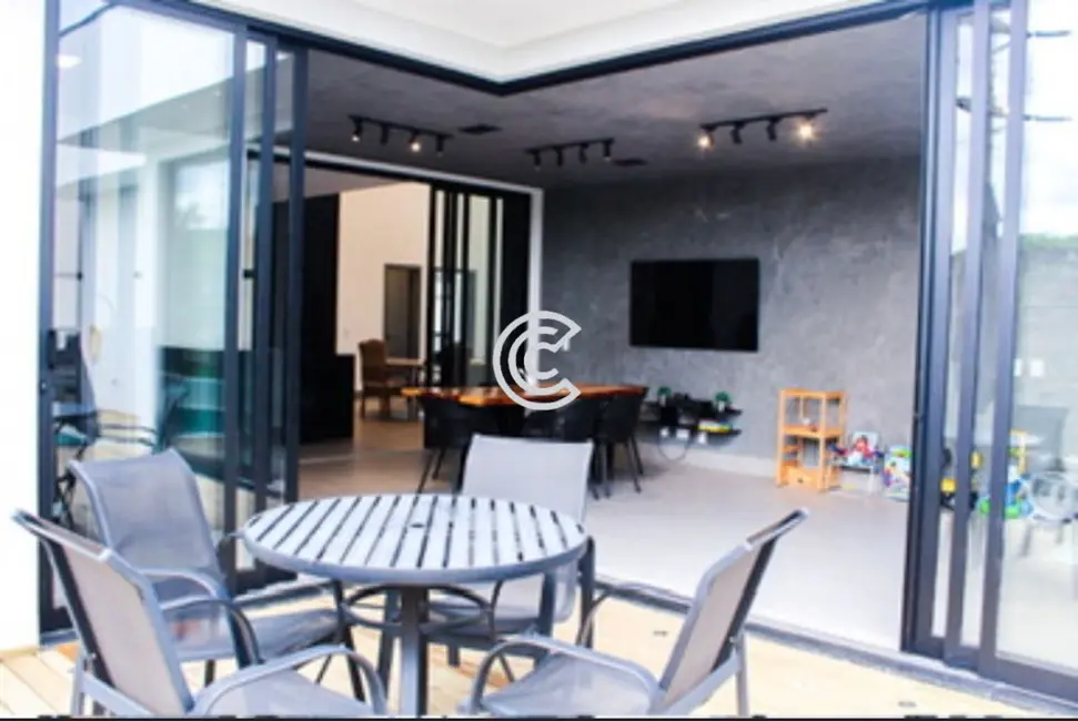 Foto 8 de Casa com 3 quartos à venda, 229m2 em Swiss Park, Campinas - SP