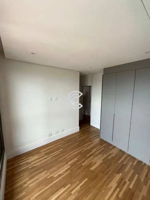 Apartamento com 3 quartos à venda, 257m2 em Cambuí, Campinas - SP - imagem 5 Foto 5 de Apartamento com 3 quartos à venda, 257m2 em Cambuí, Campinas - SP