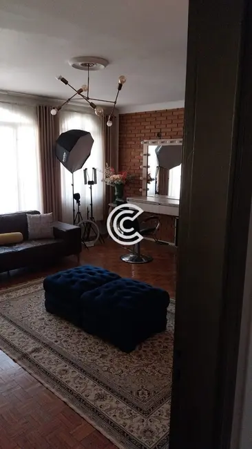 Foto 2 de Casa com 4 quartos à venda, 250m2 em Parque São Quirino, Campinas - SP